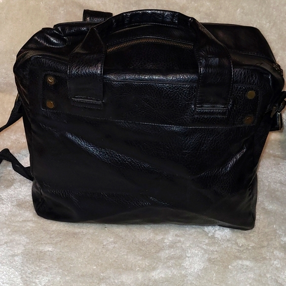 Samsara a collection from Matt and Nat - Picture 3 of 6